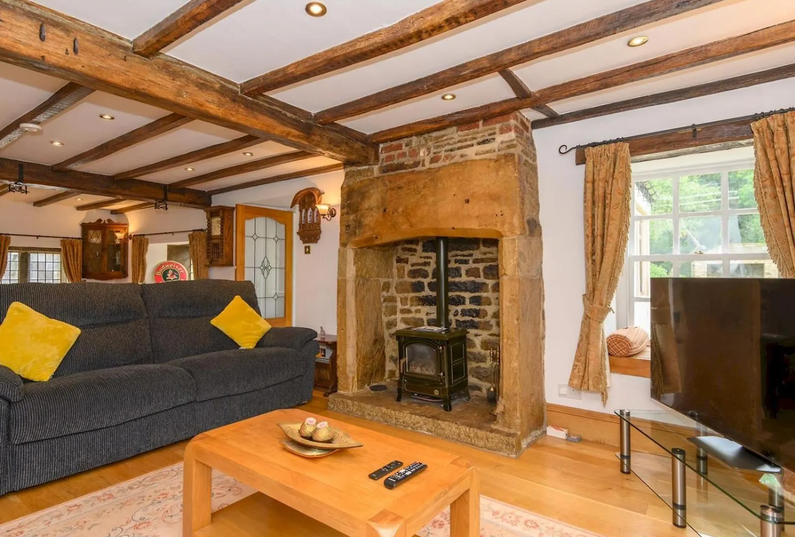 Poplar Farm Retreat - Functions And Events Welcome Pass The Keys Лидс